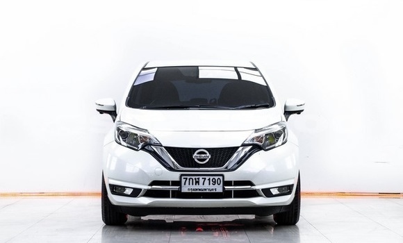 Buy Used Nissan Note White Car in Bangkok in Bangkok Buy Used Nissan Note White Car in Bangkok in Bangkok