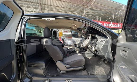 ซื้อ รถมือสอง Mitsubishi Triton สีดำ รถยนต์ ใน %{เมือง} ใน กรุงเทพมหานคร ซื้อ รถมือสอง Mitsubishi Triton สีดำ รถยนต์ ใน %{เมือง} ใน กรุงเทพมหานคร