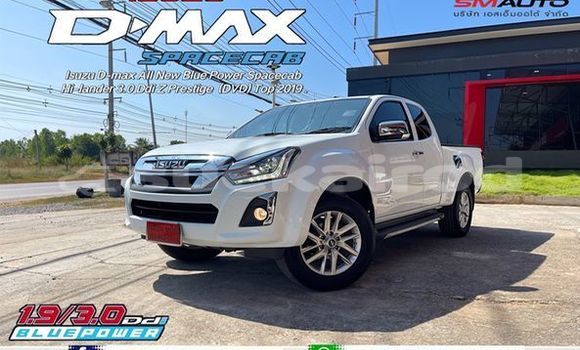 Buy Used Isuzu D-Max White Car in Bangkok in Bangkok