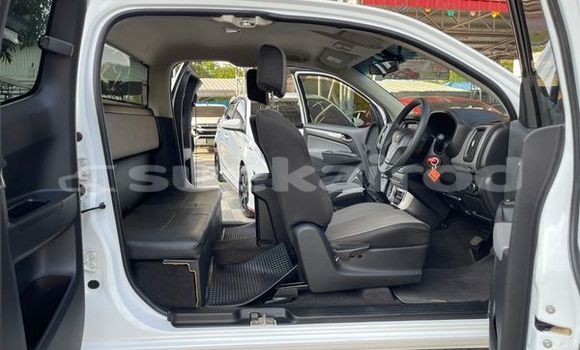 ซื้อ รถมือสอง Chevrolet Colorado ขาว รถยนต์ ใน %{เมือง} ใน กรุงเทพมหานคร ซื้อ รถมือสอง Chevrolet Colorado ขาว รถยนต์ ใน %{เมือง} ใน กรุงเทพมหานคร