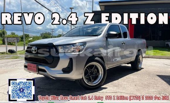 Buy Used Toyota Hiluxe Revo Silver Car in Bangkok in Bangkok