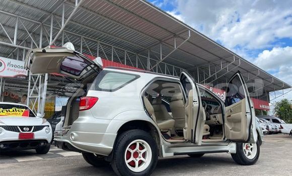 ซื้อ รถมือสอง Toyota Fortuner เงิน รถยนต์ ใน %{เมือง} ใน กรุงเทพมหานคร ซื้อ รถมือสอง Toyota Fortuner เงิน รถยนต์ ใน %{เมือง} ใน กรุงเทพมหานคร