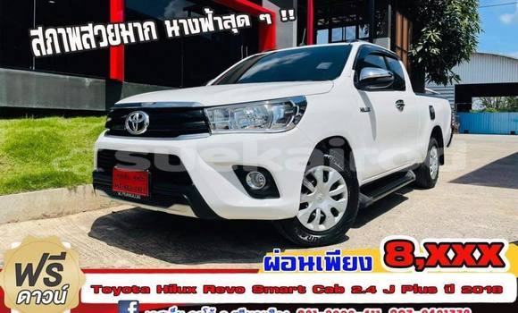 Buy Used Toyota Hiluxe Revo White Car in Bangkok in Bangkok