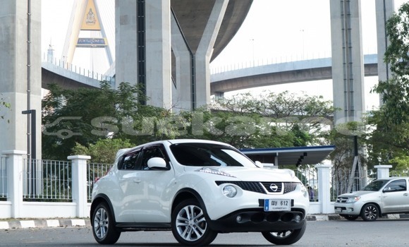 Buy Used Nissan Juke White Car in Bangkok in Bangkok