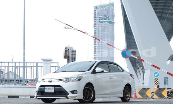 ซื้อ รถมือสอง Toyota Vios ขาว รถยนต์ ใน %{เมือง} ใน กรุงเทพมหานคร ซื้อ รถมือสอง Toyota Vios ขาว รถยนต์ ใน %{เมือง} ใน กรุงเทพมหานคร