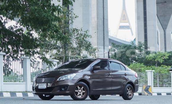 ซื้อ รถมือสอง Suzuki Ciaz สีน้ำตาล รถยนต์ ใน %{เมือง} ใน กรุงเทพมหานคร ซื้อ รถมือสอง Suzuki Ciaz สีน้ำตาล รถยนต์ ใน %{เมือง} ใน กรุงเทพมหานคร