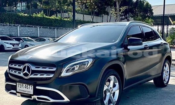 Buy Used Mercedes-Benz GLA-klasse Black Car in Bangkok in Bangkok Buy Used Mercedes-Benz GLA-klasse Black Car in Bangkok in Bangkok