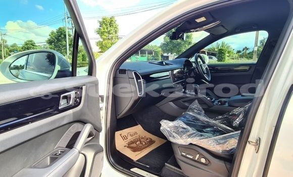 ซื้อ รถมือสอง Porsche Cayenne ขาว รถยนต์ ใน %{เมือง} ใน กรุงเทพมหานคร ซื้อ รถมือสอง Porsche Cayenne ขาว รถยนต์ ใน %{เมือง} ใน กรุงเทพมหานคร