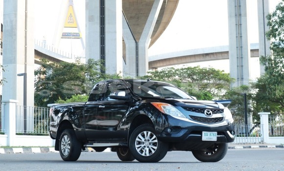 ซื้อ รถมือสอง Mazda BT-50 สีดำ รถยนต์ ใน %{เมือง} ใน กรุงเทพมหานคร