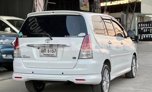 ซื้อ รถมือสอง Toyota Innova ขาว รถยนต์ ใน %{เมือง} ใน กรุงเทพมหานคร ซื้อ รถมือสอง Toyota Innova ขาว รถยนต์ ใน %{เมือง} ใน กรุงเทพมหานคร