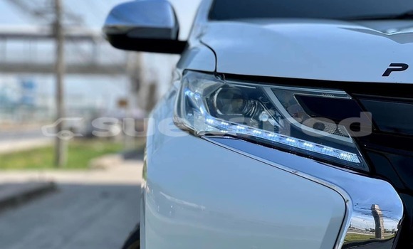 Buy Used Mitsubishi Pajero White Car in Bangkok in Bangkok Buy Used Mitsubishi Pajero White Car in Bangkok in Bangkok