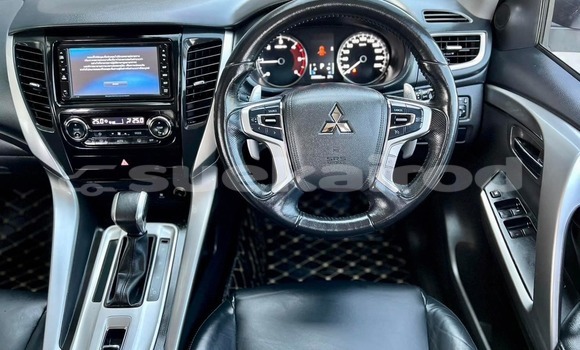 Buy Used Mitsubishi Pajero White Car in Bangkok in Bangkok Buy Used Mitsubishi Pajero White Car in Bangkok in Bangkok