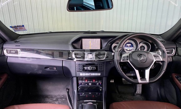 Buy Used Mercedes-Benz E-klasse White Car in Bangkok in Bangkok Buy Used Mercedes-Benz E-klasse White Car in Bangkok in Bangkok