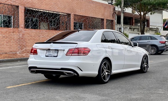 Buy Used Mercedes-Benz E-klasse White Car in Bangkok in Bangkok Buy Used Mercedes-Benz E-klasse White Car in Bangkok in Bangkok