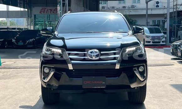 ซื้อ รถมือสอง Toyota Fortuner สีดำ รถยนต์ ใน %{เมือง} ใน กรุงเทพมหานคร ซื้อ รถมือสอง Toyota Fortuner สีดำ รถยนต์ ใน %{เมือง} ใน กรุงเทพมหานคร