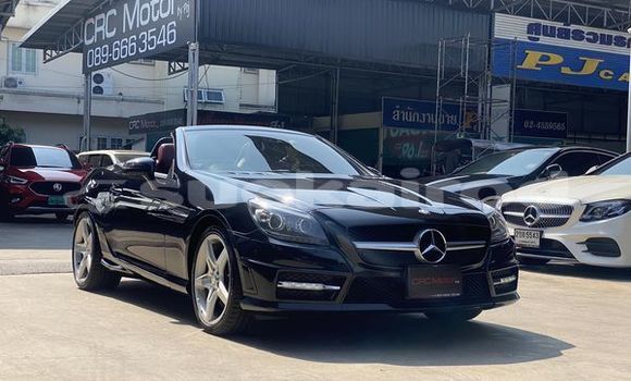 Buy Used Mercedes-Benz SLK-klasse Black Car in Bangkok in Bangkok