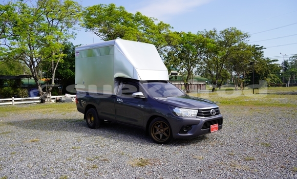 ซื้อ รถมือสอง Toyota Hiluxe Revo สีดำ รถยนต์ ใน %{เมือง} ใน กรุงเทพมหานคร