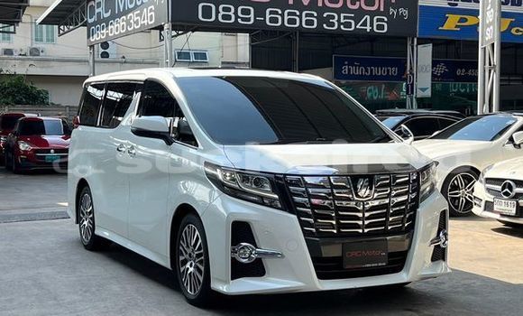 Buy Used Toyota Alphard White Car in Bangkok in Bangkok