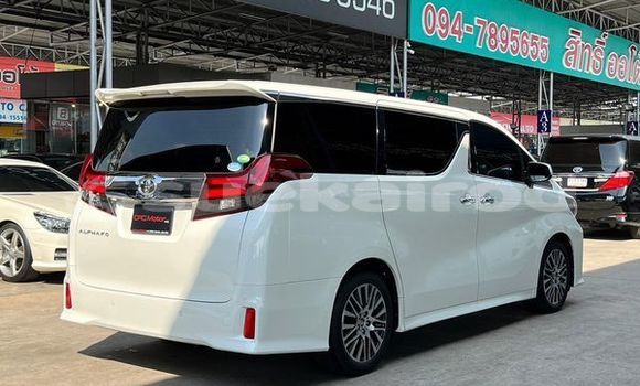 ซื้อ รถมือสอง Toyota Alphard ขาว รถยนต์ ใน %{เมือง} ใน กรุงเทพมหานคร ซื้อ รถมือสอง Toyota Alphard ขาว รถยนต์ ใน %{เมือง} ใน กรุงเทพมหานคร