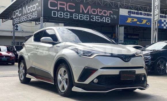 ซื้อ รถมือสอง Toyota C-HR ขาว รถยนต์ ใน %{เมือง} ใน กรุงเทพมหานคร ซื้อ รถมือสอง Toyota C-HR ขาว รถยนต์ ใน %{เมือง} ใน กรุงเทพมหานคร