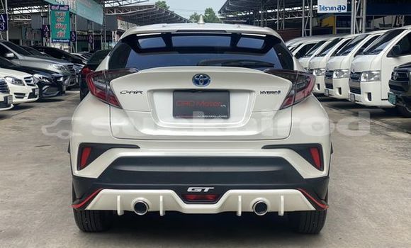 ซื้อ รถมือสอง Toyota C-HR ขาว รถยนต์ ใน %{เมือง} ใน กรุงเทพมหานคร ซื้อ รถมือสอง Toyota C-HR ขาว รถยนต์ ใน %{เมือง} ใน กรุงเทพมหานคร