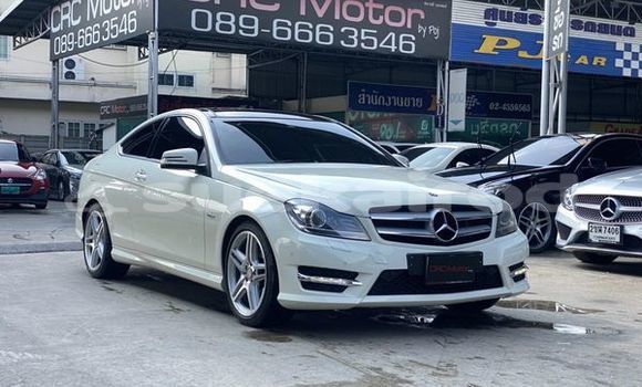 ซื้อ รถมือสอง Mercedes-Benz C250 coupe ขาว รถยนต์ ใน %{เมือง} ใน กรุงเทพมหานคร ซื้อ รถมือสอง Mercedes-Benz C250 coupe ขาว รถยนต์ ใน %{เมือง} ใน กรุงเทพมหานคร