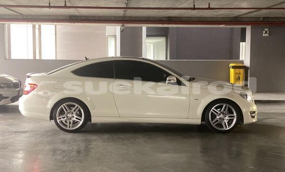 ซื้อ รถมือสอง Mercedes-Benz C250 coupe ขาว รถยนต์ ใน %{เมือง} ใน กรุงเทพมหานคร ซื้อ รถมือสอง Mercedes-Benz C250 coupe ขาว รถยนต์ ใน %{เมือง} ใน กรุงเทพมหานคร