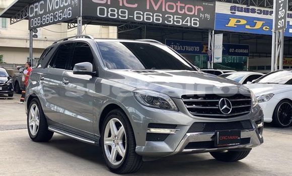 Buy Used Mercedes‒Benz ML–Class Silver Car in Bangkok in Bangkok