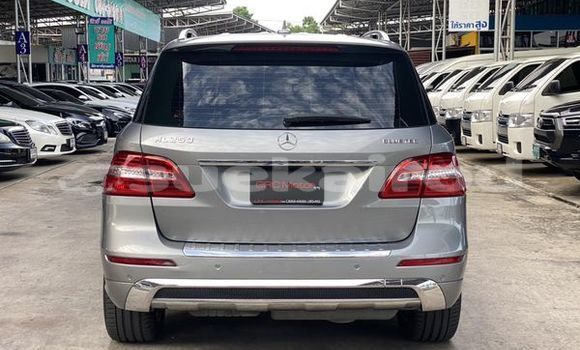 ซื้อ รถมือสอง Mercedes‒Benz ML–Class เงิน รถยนต์ ใน %{เมือง} ใน กรุงเทพมหานคร ซื้อ รถมือสอง Mercedes‒Benz ML–Class เงิน รถยนต์ ใน %{เมือง} ใน กรุงเทพมหานคร