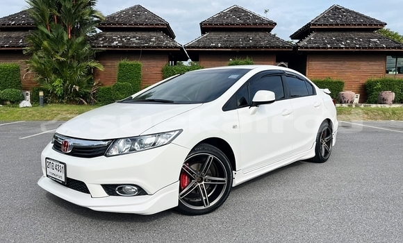 ซื้อ รถมือสอง Honda Civic ขาว รถยนต์ ใน %{เมือง} ใน กรุงเทพมหานคร