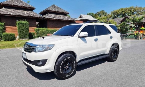 ซื้อ รถมือสอง Toyota Fortuner ขาว รถยนต์ ใน %{เมือง} ใน กรุงเทพมหานคร ซื้อ รถมือสอง Toyota Fortuner ขาว รถยนต์ ใน %{เมือง} ใน กรุงเทพมหานคร