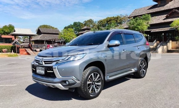 ซื้อ รถมือสอง Mitsubishi Pajero Sport อื่น ๆ รถยนต์ ใน %{เมือง} ใน กรุงเทพมหานคร ซื้อ รถมือสอง Mitsubishi Pajero Sport อื่น ๆ รถยนต์ ใน %{เมือง} ใน กรุงเทพมหานคร