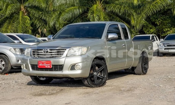 ซื้อ รถมือสอง Toyota Hiluxe VIGO เงิน รถยนต์ ใน %{เมือง} ใน กรุงเทพมหานคร