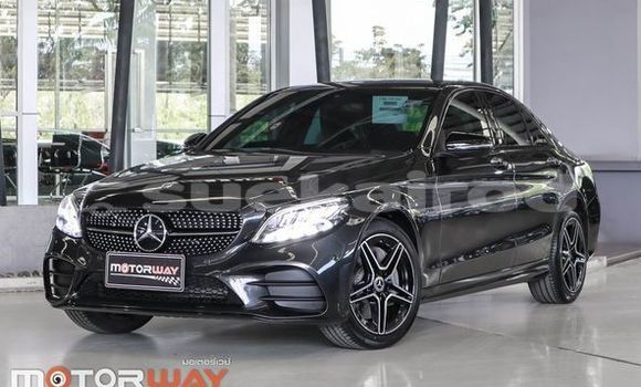 ซื้อ รถมือสอง Mercedes-Benz C-Classe สีดำ รถยนต์ ใน %{เมือง} ใน กรุงเทพมหานคร