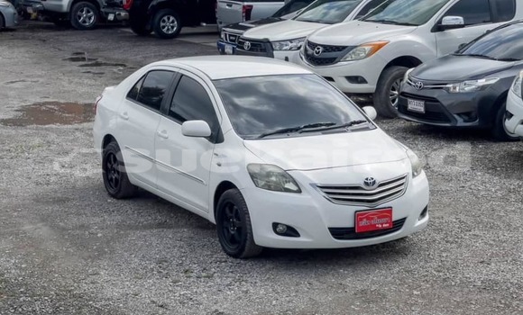 Buy Used Toyota Soluna Vios White Car in Bangkok in Bangkok