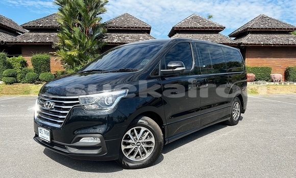 ซื้อ รถมือสอง Hyundai H1 สีดำ รถยนต์ ใน %{เมือง} ใน กรุงเทพมหานคร