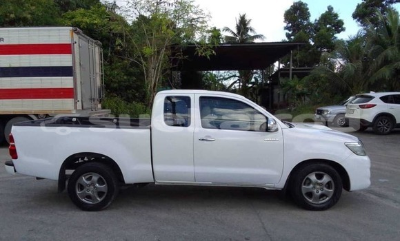 ซื้อ รถมือสอง Toyota Hiluxe VIGO ขาว รถยนต์ ใน %{เมือง} ใน กรุงเทพมหานคร ซื้อ รถมือสอง Toyota Hiluxe VIGO ขาว รถยนต์ ใน %{เมือง} ใน กรุงเทพมหานคร