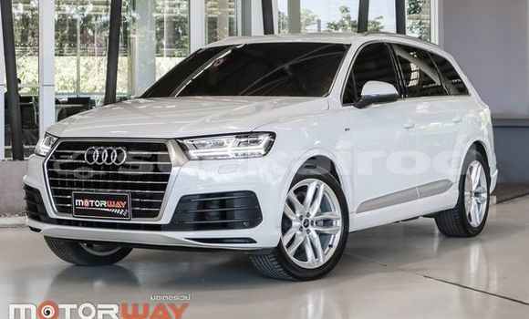 Buy Used Audi Q7 White Car in Bangkok in Bangkok