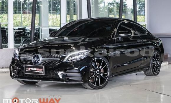 ซื้อ รถมือสอง Mercedes-Benz C-Classe สีดำ รถยนต์ ใน %{เมือง} ใน กรุงเทพมหานคร