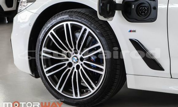 Buy Used BMW 5–Series White Car in Bangkok in Bangkok Buy Used BMW 5–Series White Car in Bangkok in Bangkok