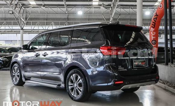 Buy Used Kia Carnival Black Car in Bangkok in Bangkok Buy Used Kia Carnival Black Car in Bangkok in Bangkok