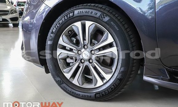 Buy Used Kia Carnival Black Car in Bangkok in Bangkok Buy Used Kia Carnival Black Car in Bangkok in Bangkok