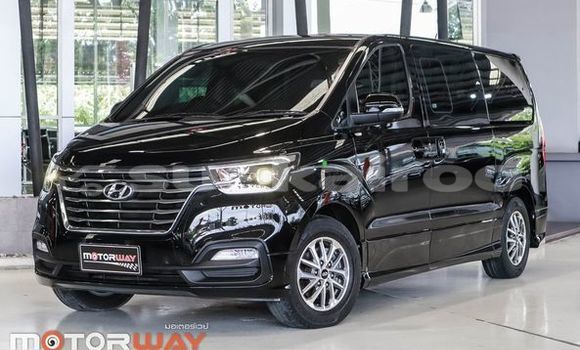 ซื้อ รถมือสอง Hyundai H1 สีดำ รถยนต์ ใน %{เมือง} ใน กรุงเทพมหานคร