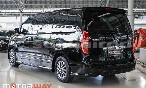 Buy Used Hyundai H1 Black Car in Bangkok in Bangkok Buy Used Hyundai H1 Black Car in Bangkok in Bangkok