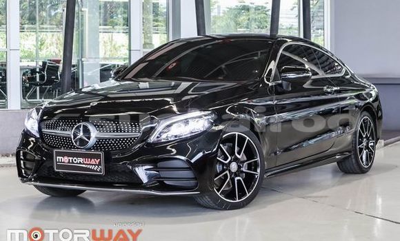 ซื้อ รถมือสอง Mercedes-Benz C-Classe สีดำ รถยนต์ ใน %{เมือง} ใน กรุงเทพมหานคร