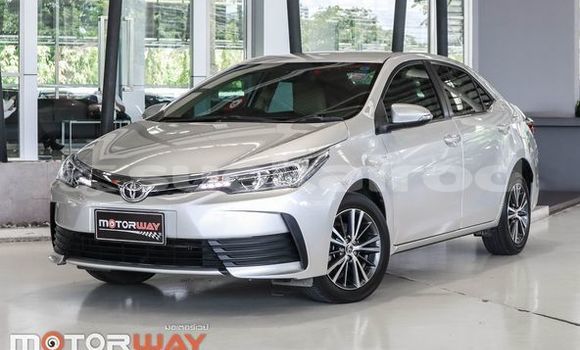 ซื้อ รถมือสอง Toyota Altis เงิน รถยนต์ ใน %{เมือง} ใน กรุงเทพมหานคร