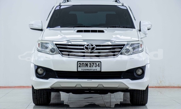 ซื้อ รถมือสอง Toyota Fortuner ขาว รถยนต์ ใน %{เมือง} ใน กรุงเทพมหานคร ซื้อ รถมือสอง Toyota Fortuner ขาว รถยนต์ ใน %{เมือง} ใน กรุงเทพมหานคร