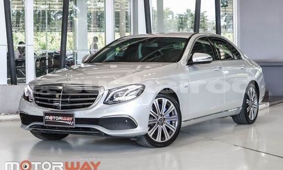 Buy Used Mercedes-Benz E-Classe Silver Car in Bangkok in Bangkok
