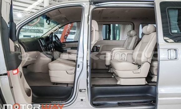 Buy Used Hyundai H1 Silver Car in Bangkok in Bangkok Buy Used Hyundai H1 Silver Car in Bangkok in Bangkok