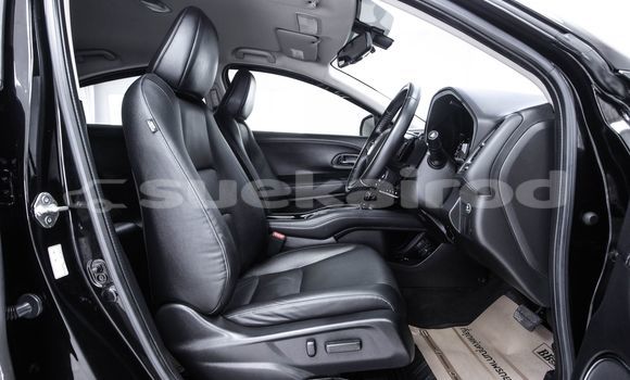 ซื้อ รถมือสอง Honda HR-V สีดำ รถยนต์ ใน %{เมือง} ใน กรุงเทพมหานคร ซื้อ รถมือสอง Honda HR-V สีดำ รถยนต์ ใน %{เมือง} ใน กรุงเทพมหานคร